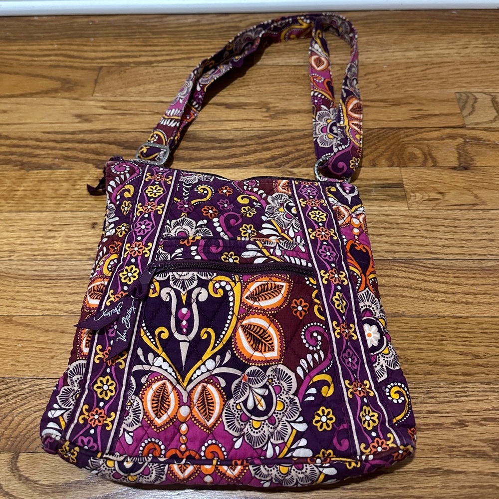 Vera Bradley pursue and wallet set